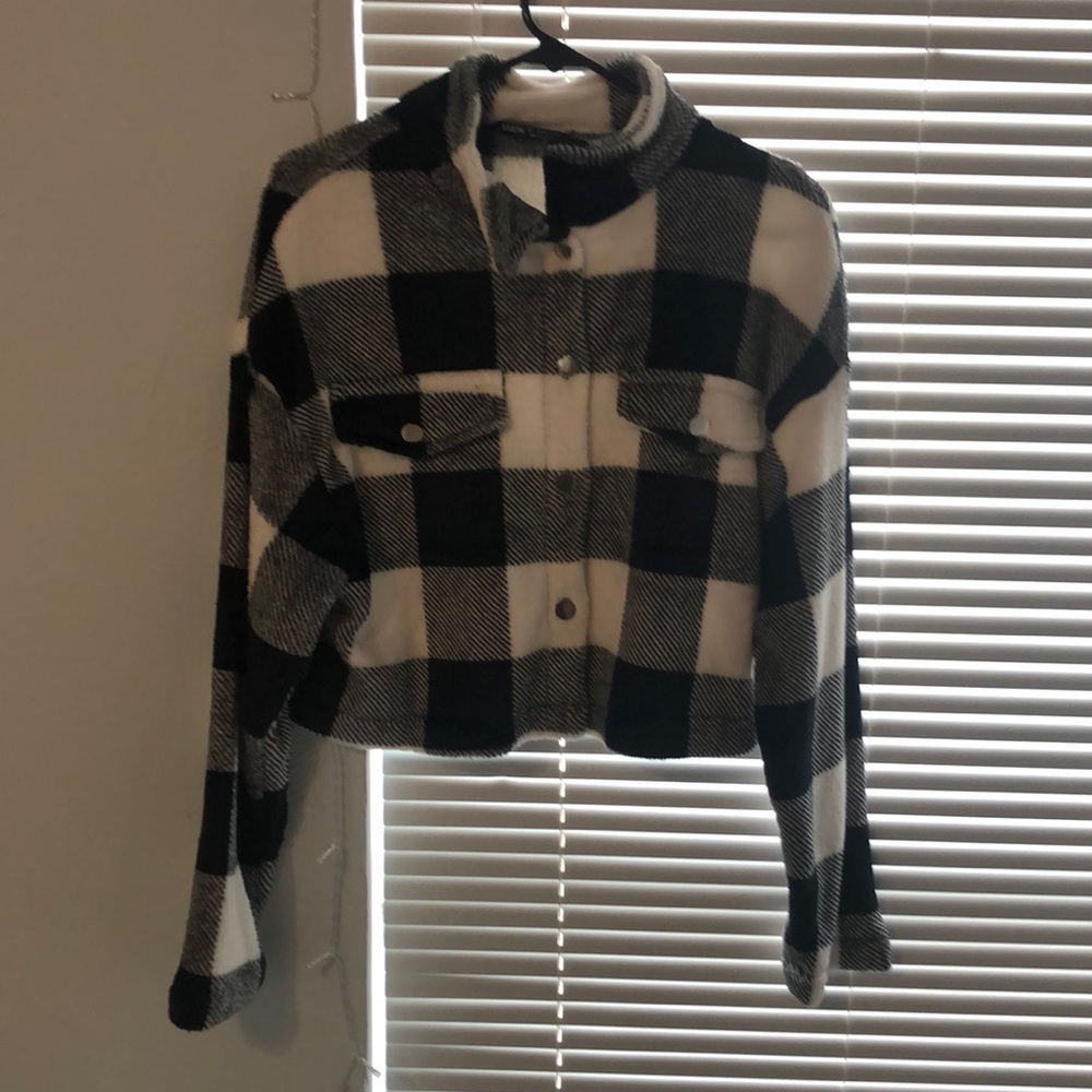 SHEIN Cropped Buffalo Plaid Shacket